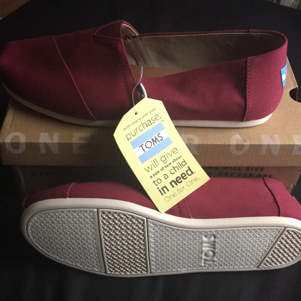 Burgandy Toms